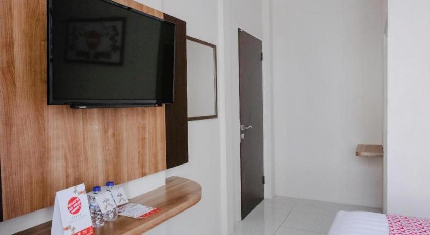 Noura Guest House Syariah Malang Exterior foto